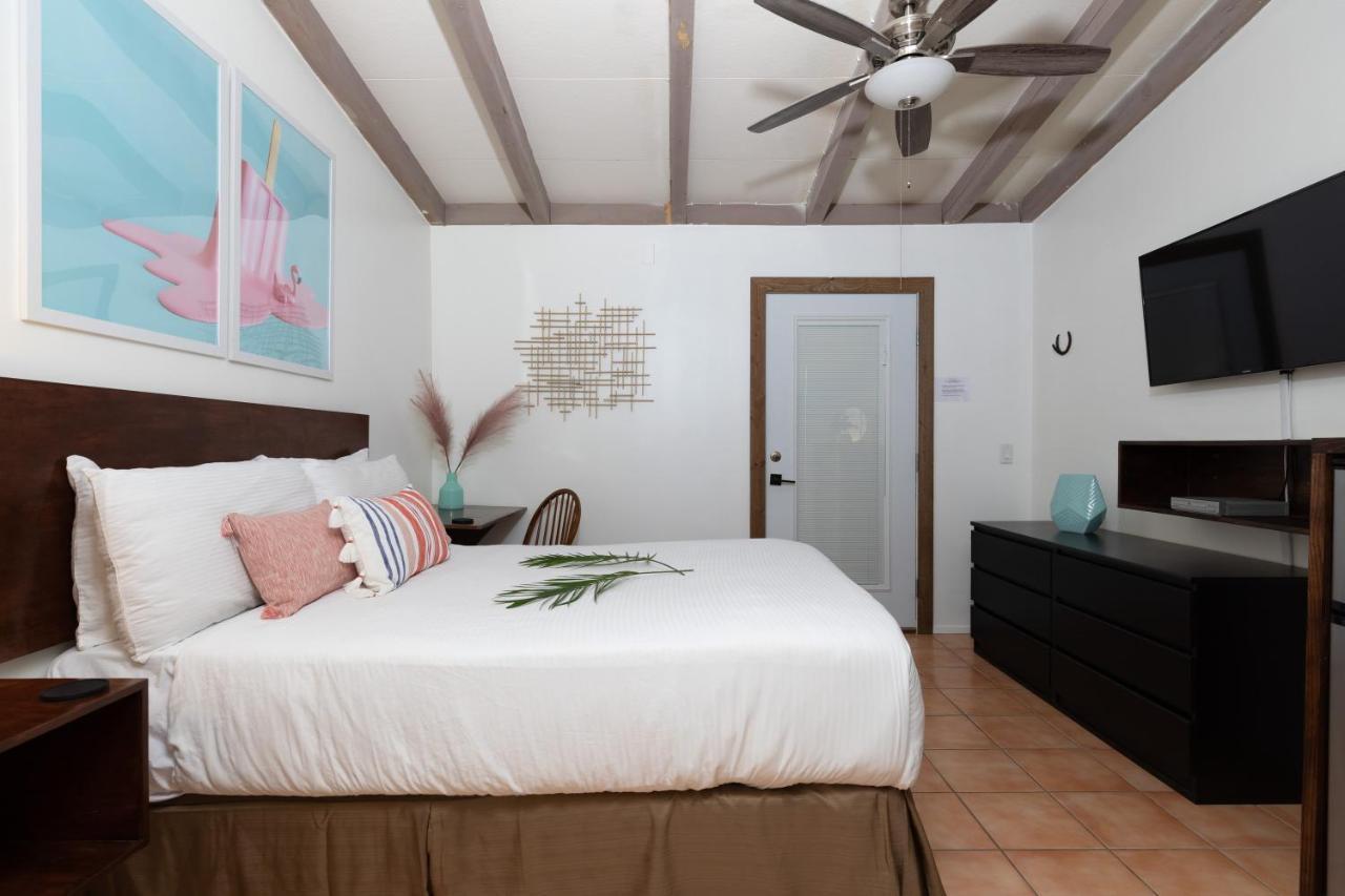 فندق Float Palm Springs - Adults Only المظهر الخارجي الصورة