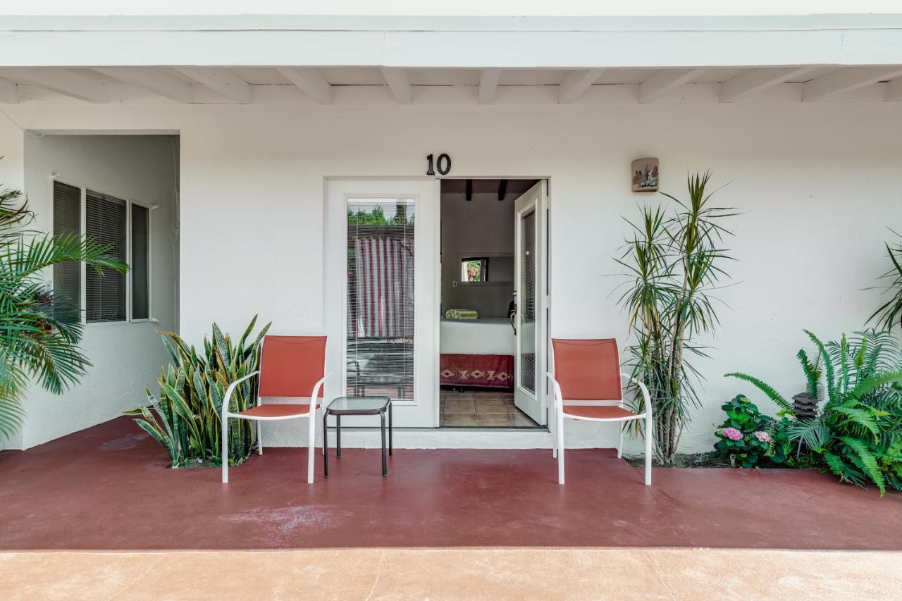 فندق Float Palm Springs - Adults Only المظهر الخارجي الصورة